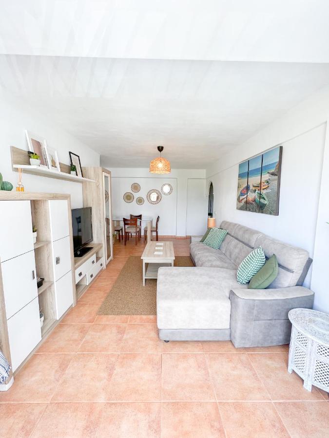 Spacious Apartment In The Center Of Torremolinos Exterior foto