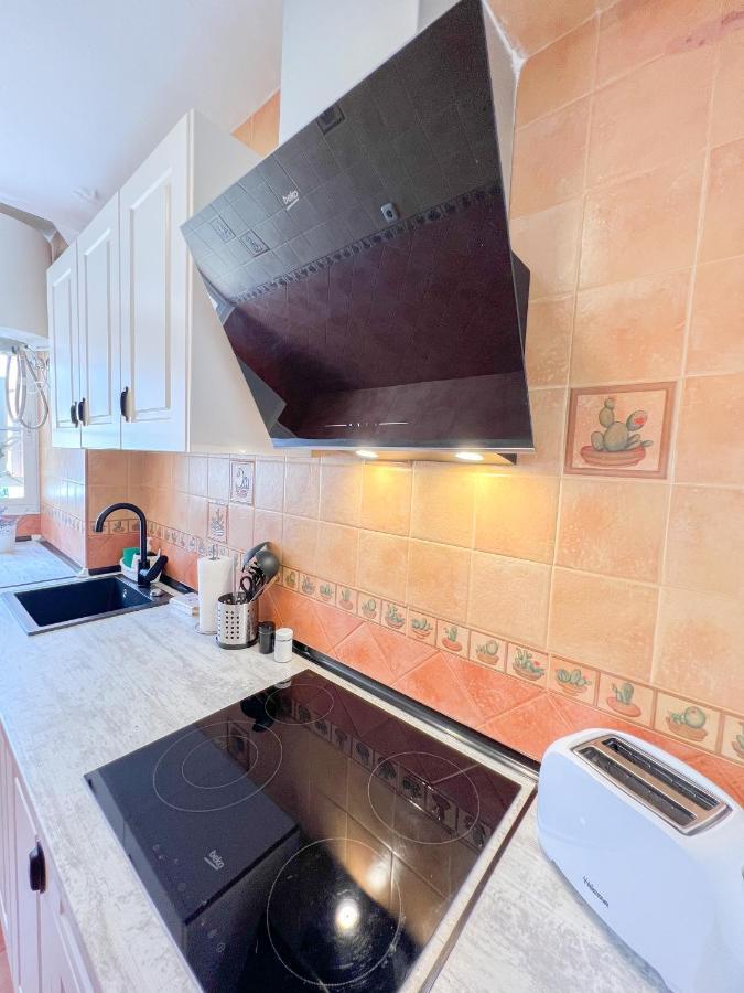 Spacious Apartment In The Center Of Torremolinos Exterior foto